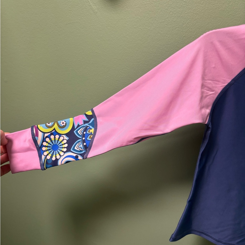 Colorful Long Sleeve Rash Guard NWT - Picture 2 of 5
